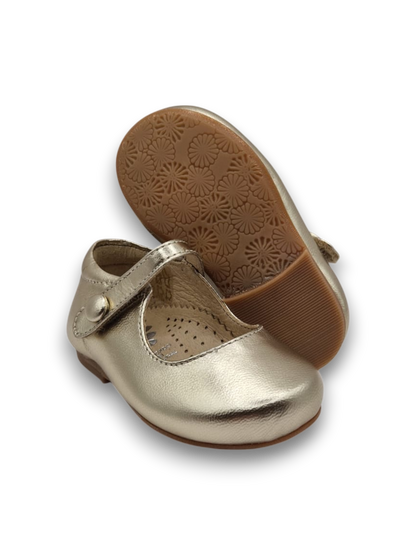 Sapato de Velcro e Botão Fingido