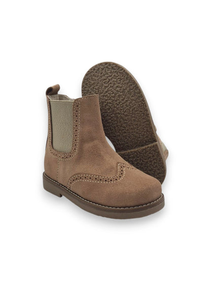 Bota de Elásticos e Fecho Vazada